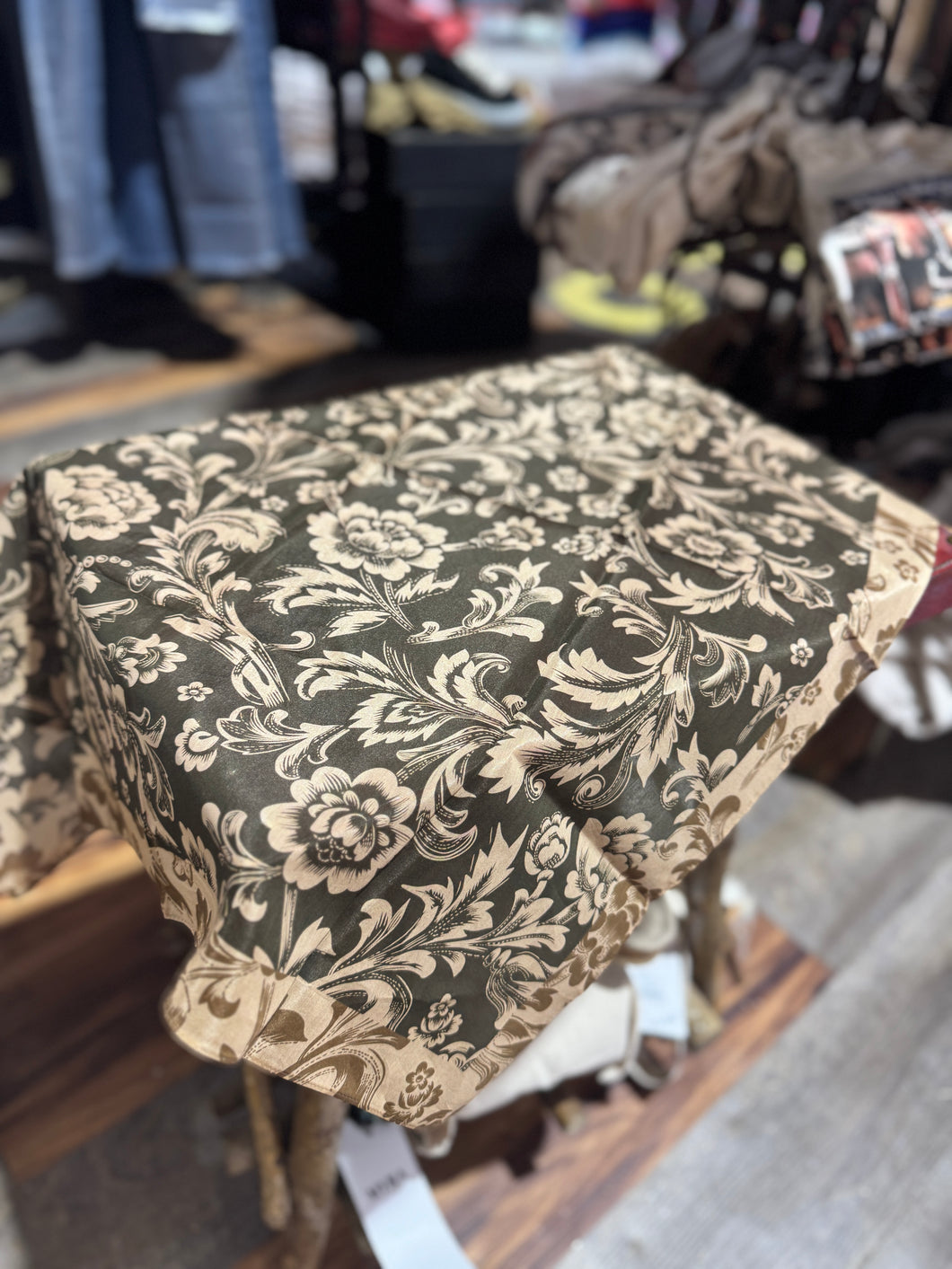 Saddle Flower Scarf