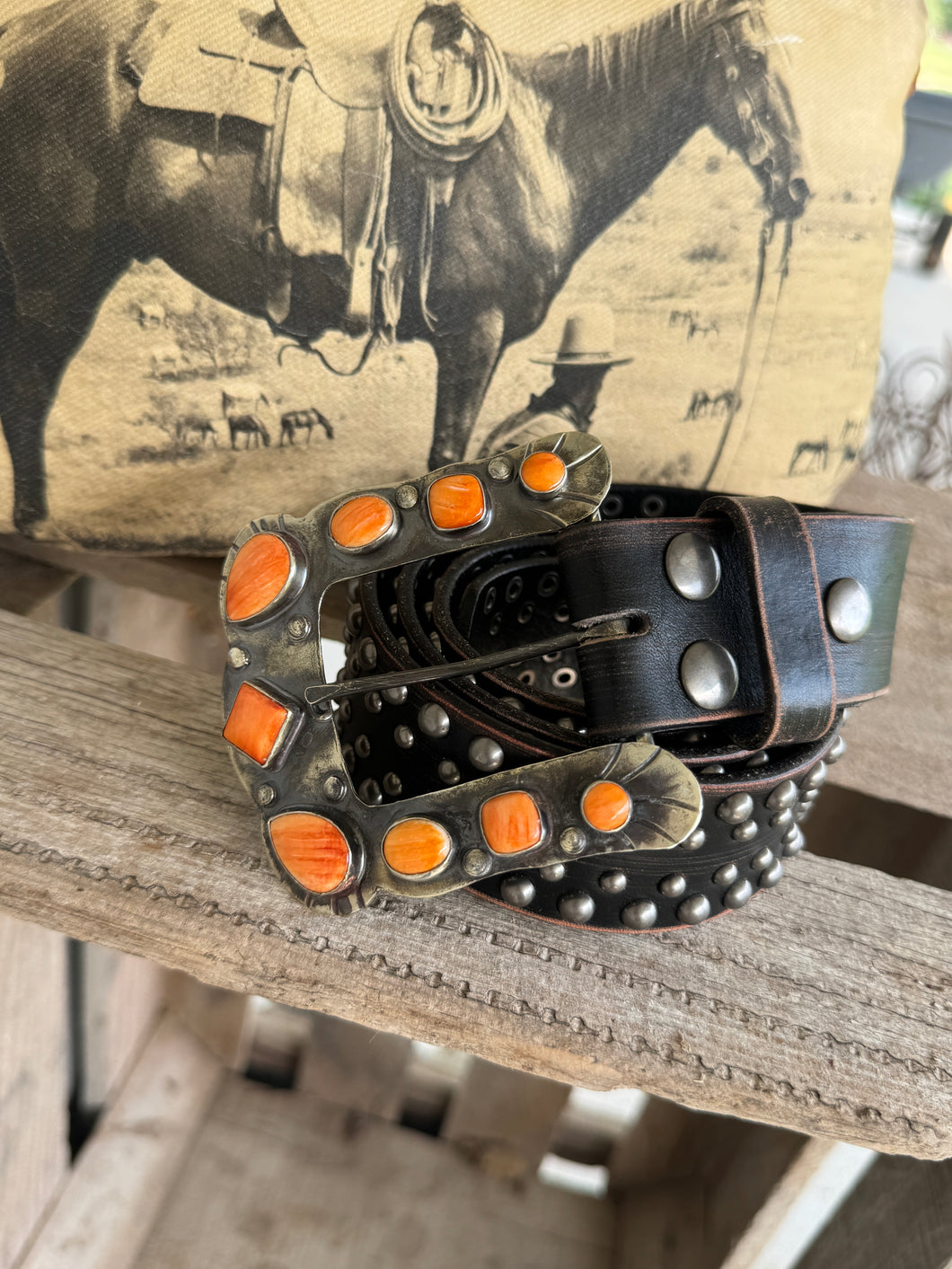 Horseshoe Spiny Oyster Buckle