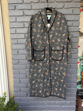 Load image into Gallery viewer, Patty Coat