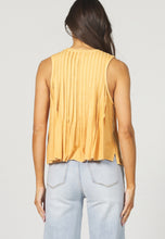 Load image into Gallery viewer, Myron Oak Buff Tank
