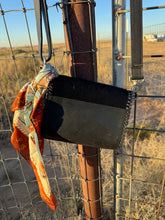 Load image into Gallery viewer, Black/Cowhide Crossbody